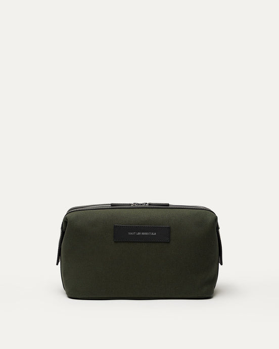 WANT LES ESSENTIELS Kenyatta Organic Cotton Canvas Toiletry Bag (Green