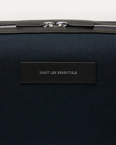 WANT LES ESSENTIELS Kenyatta Organic Cotton Canvas Toiletry Bag (Navy)